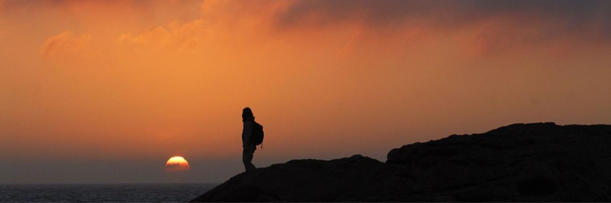 Sunset Trekking with Prosecco in Malta